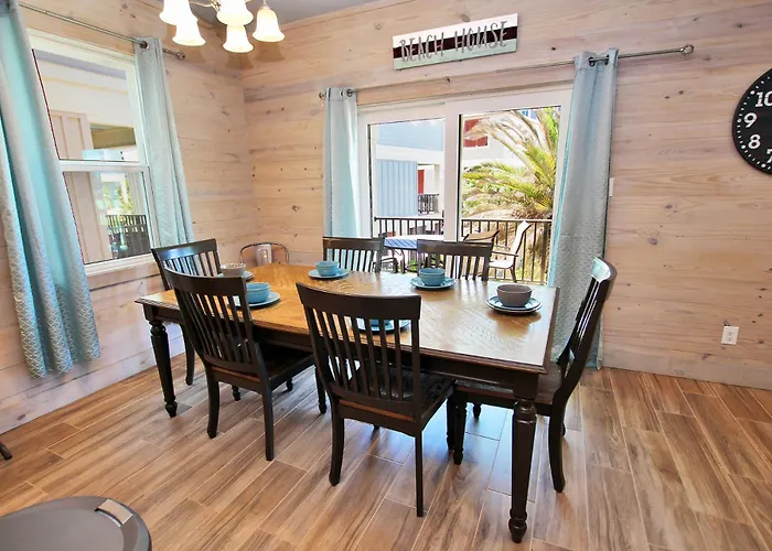 Holiday home Koastal Kabana At Romeo By Youngs Suncoast